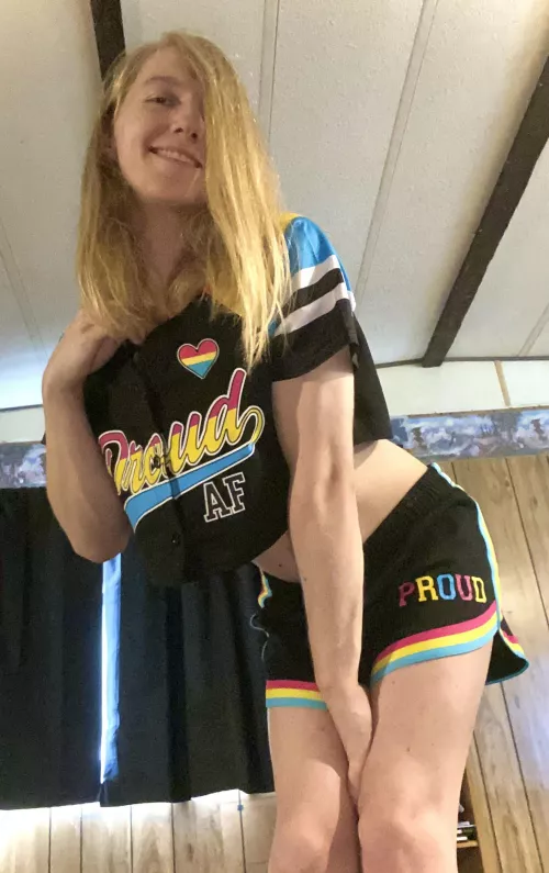 For femboy friday.. I decided to come out about my sexuality!