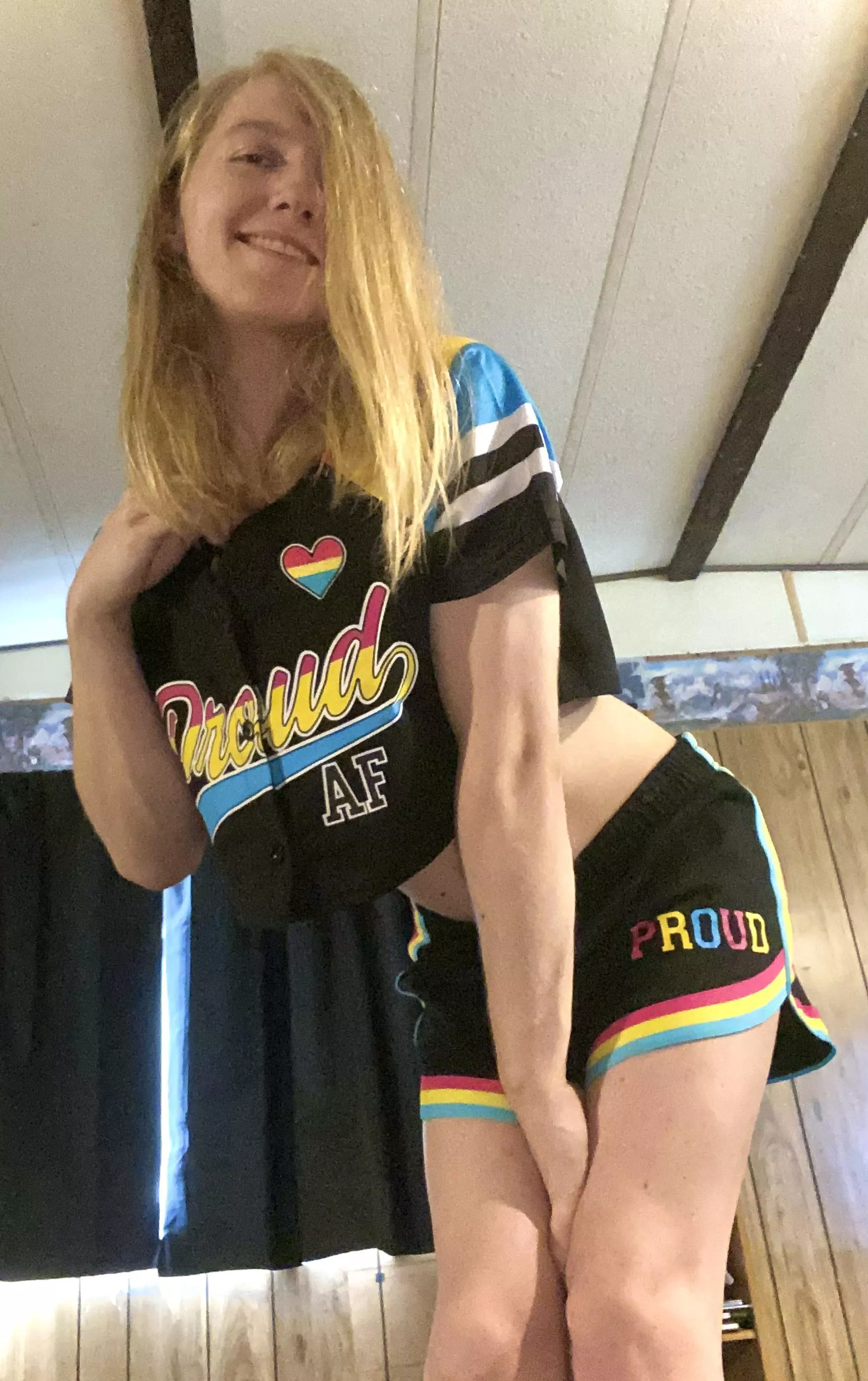 For femboy friday.. I decided to come out about my sexuality!