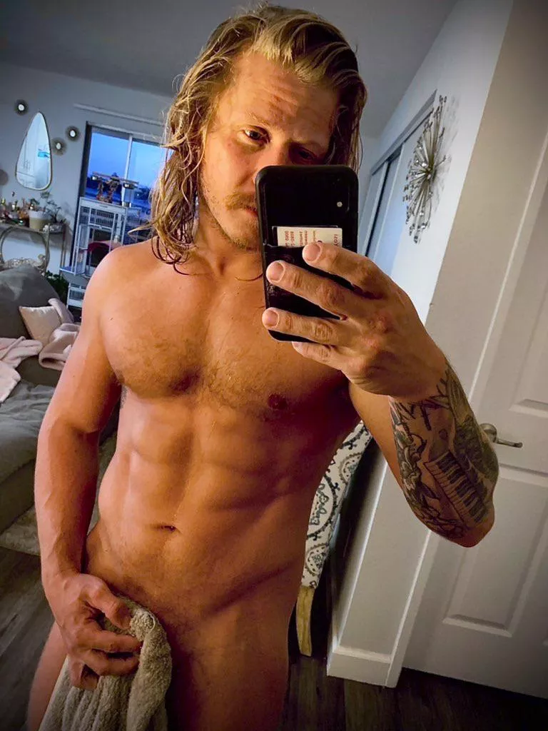 fresh out of the shower🚿