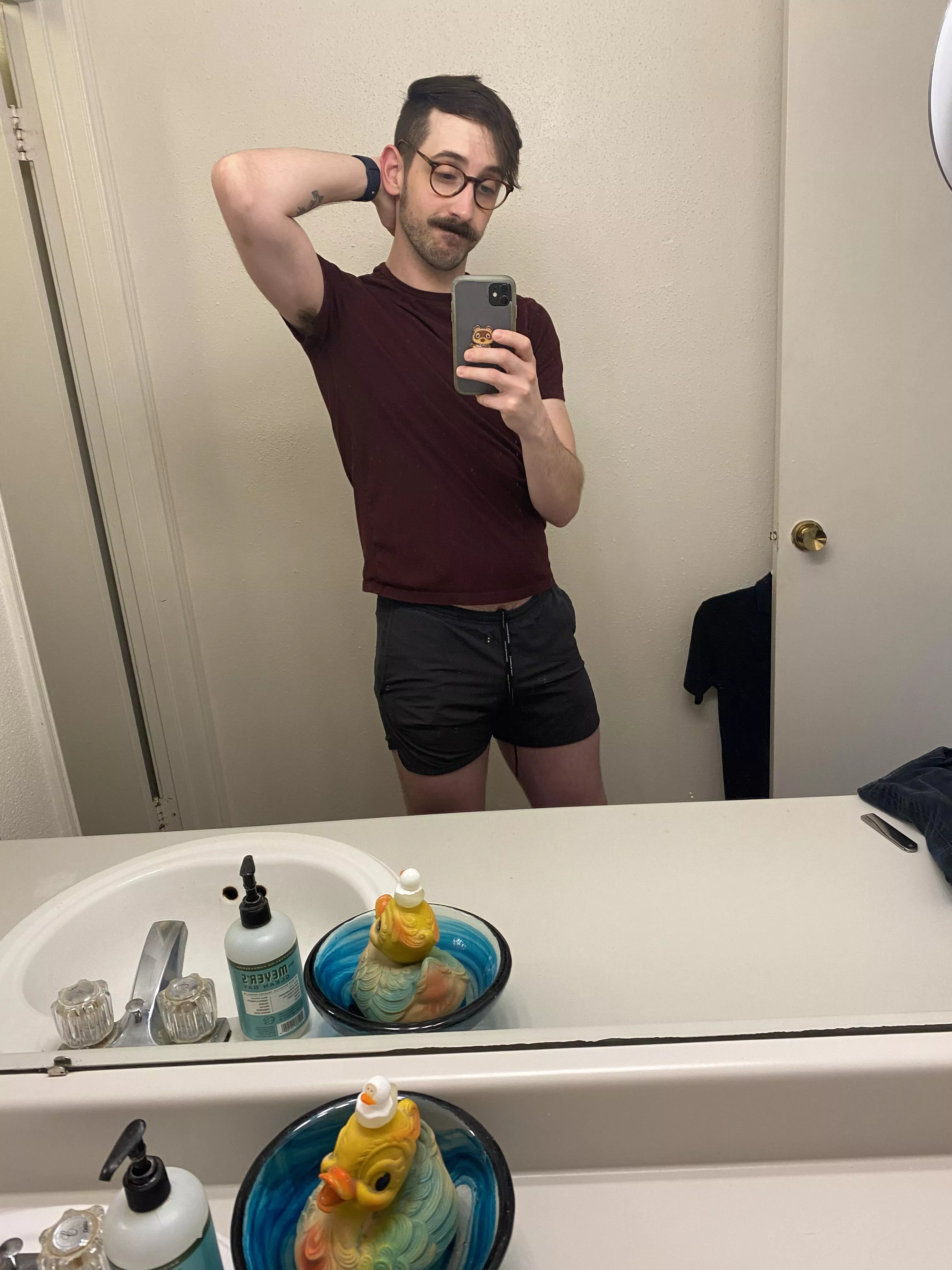 Fresh out the shower. I hope today treats you with kindness 💚