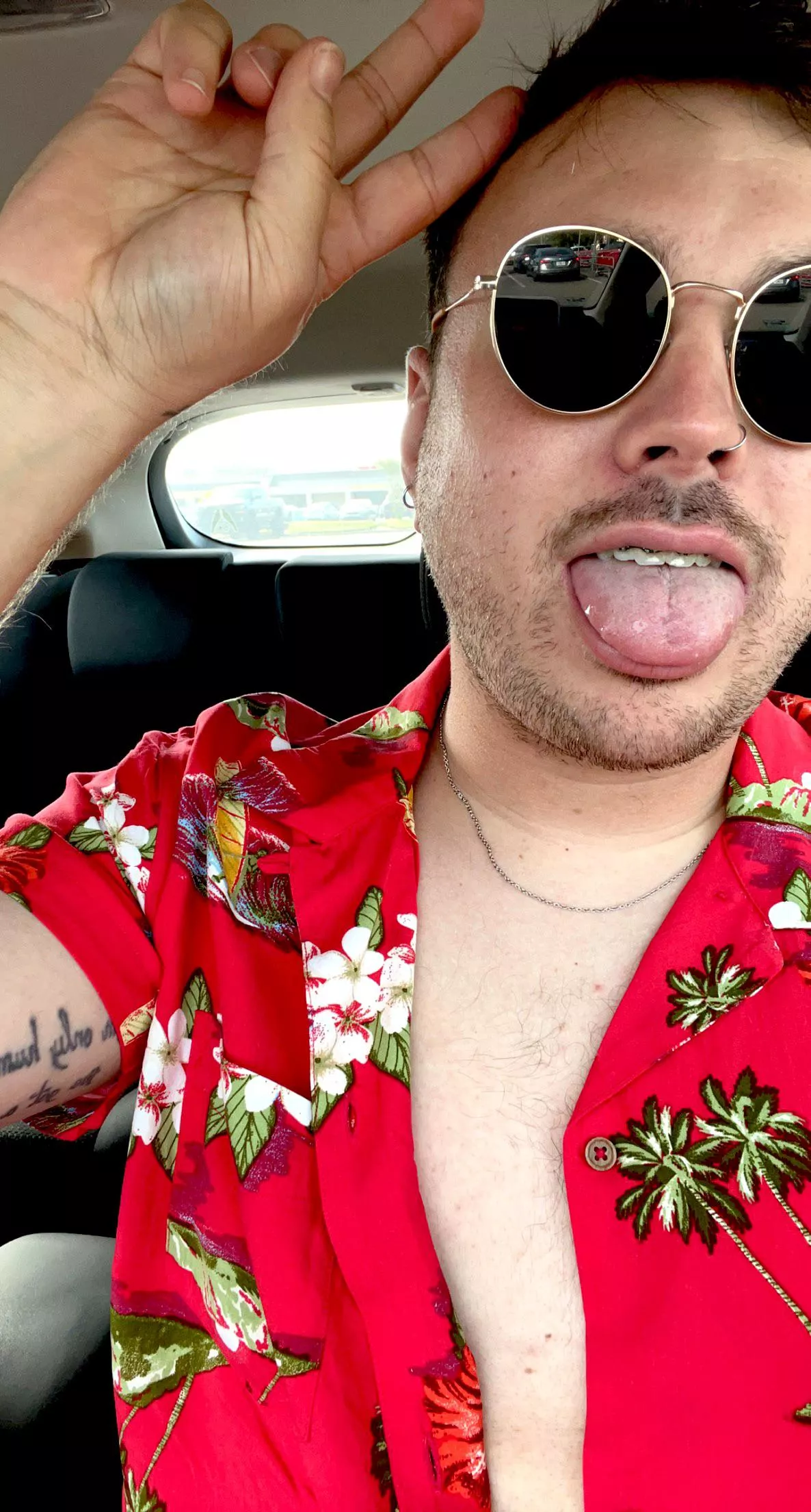 Friday beach vibes ☀️ Friday beach vibes ☀️