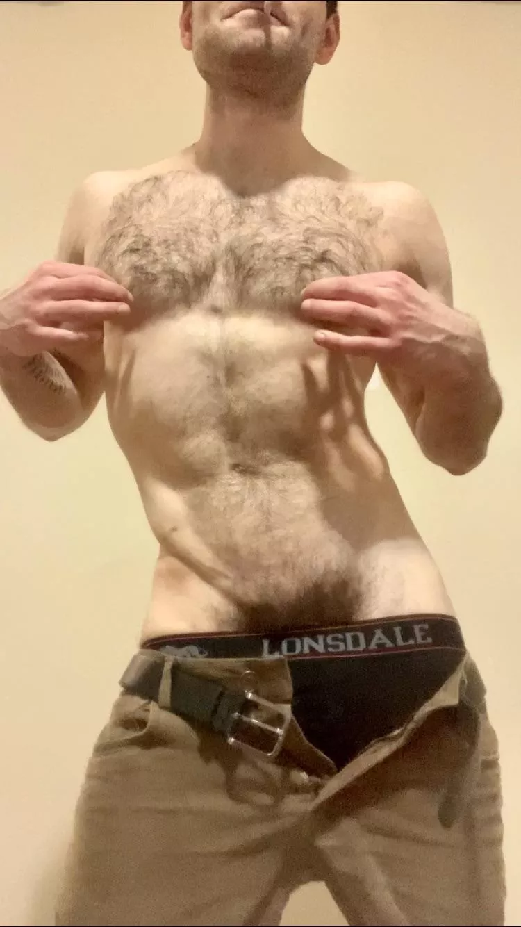 Friday night, and we’re striking the sassiest pose we could muster