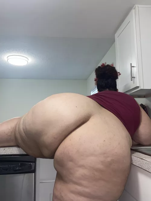 Fuck Me right here in the Kitchen😏