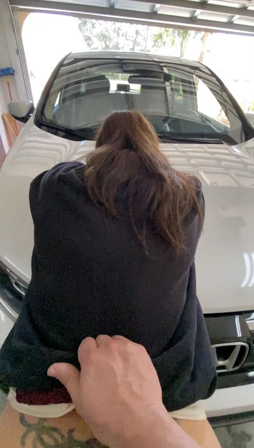 Fucking this slut in the garage