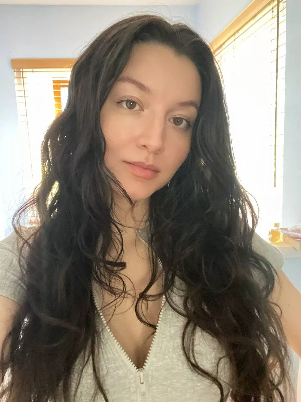 fucking with someone would be perfect, right now ,so are you free?🥰