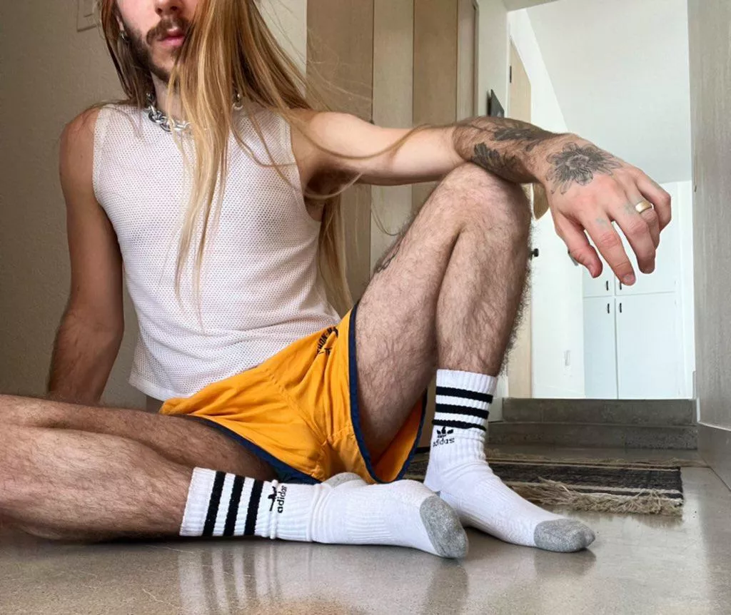 Furry legged otter here 😛