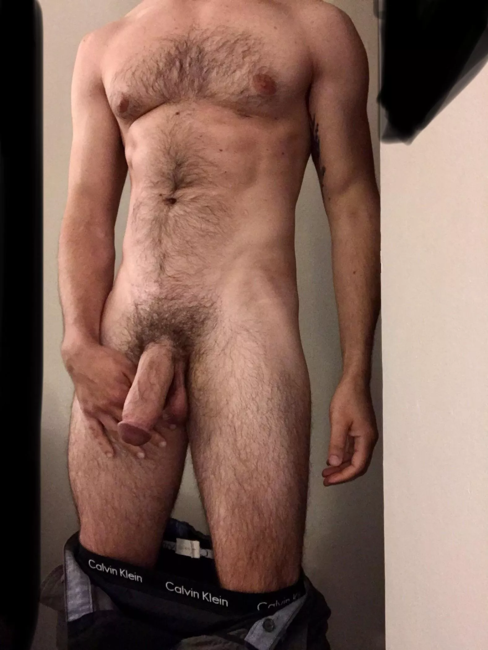 Furry snuggle bro 👋🏻