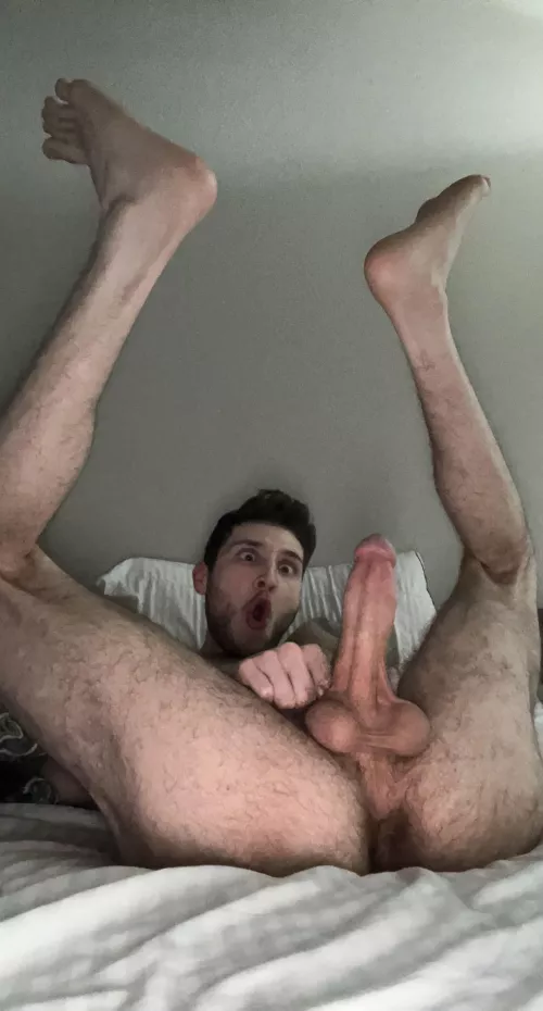 Gay! Who’s a proud chronic masturbator? Let’s trade cock n face pics! Please add me GOONERS! Let’s show our proud goon faces while we pose with our cocks! Snapchat: Bateworld69