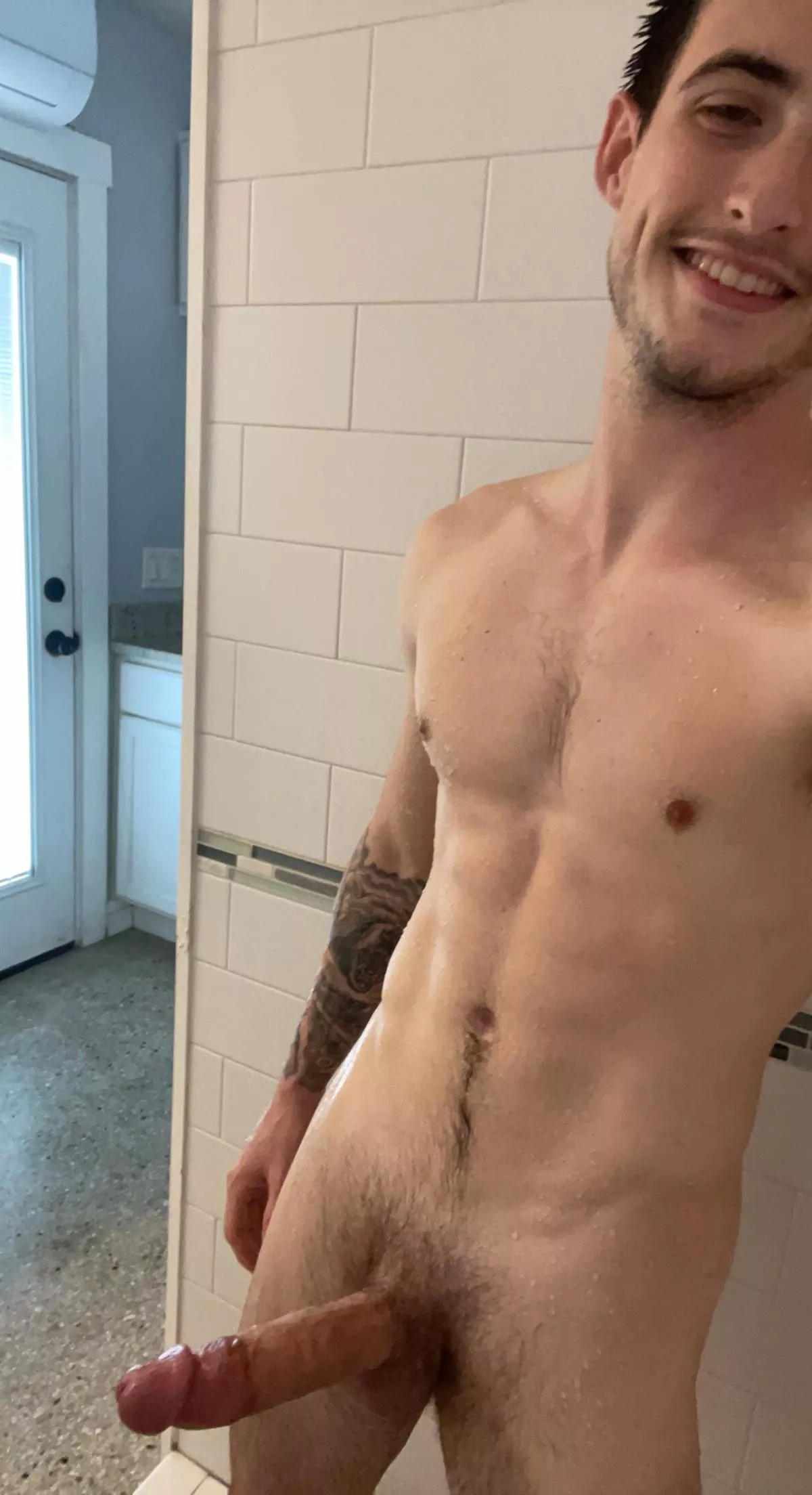 Get on your knees for me 😋