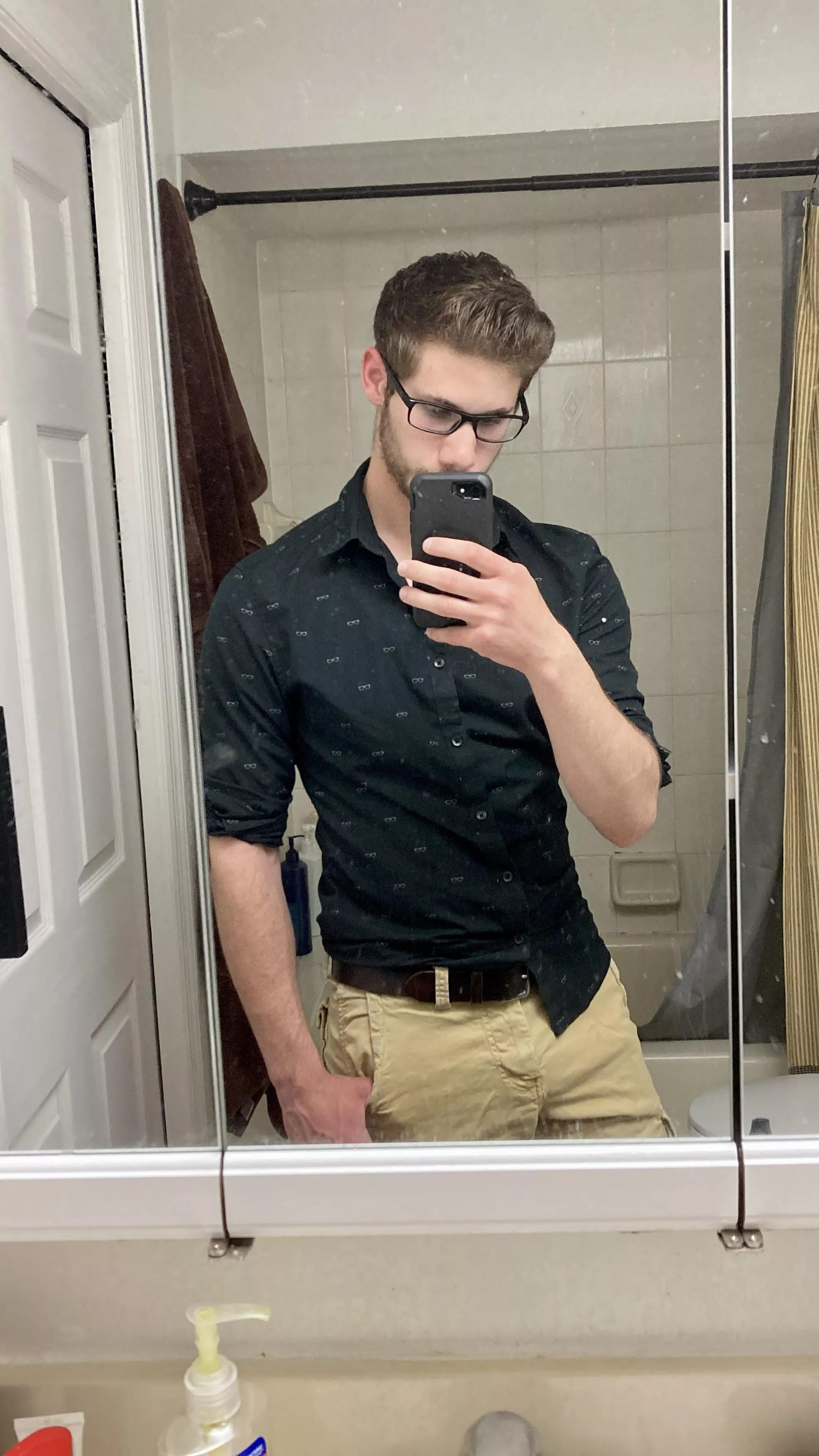 Getting dressed and feeling cute Getting dressed and feeling cute