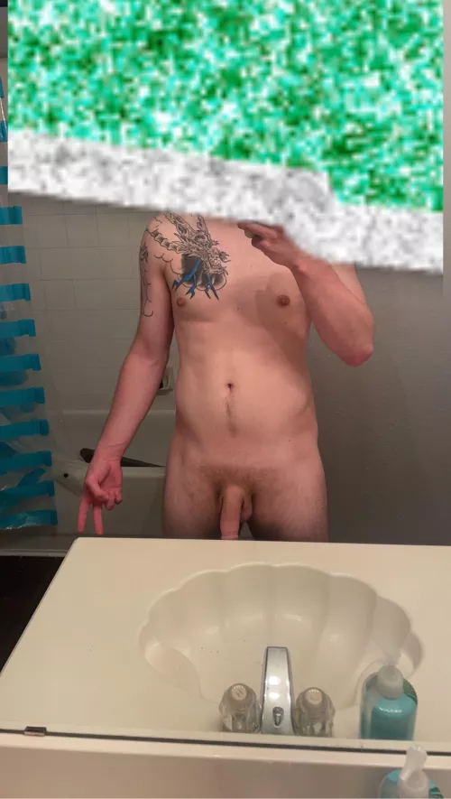 Getting the tattoo finished soon but in the meantime hi😹