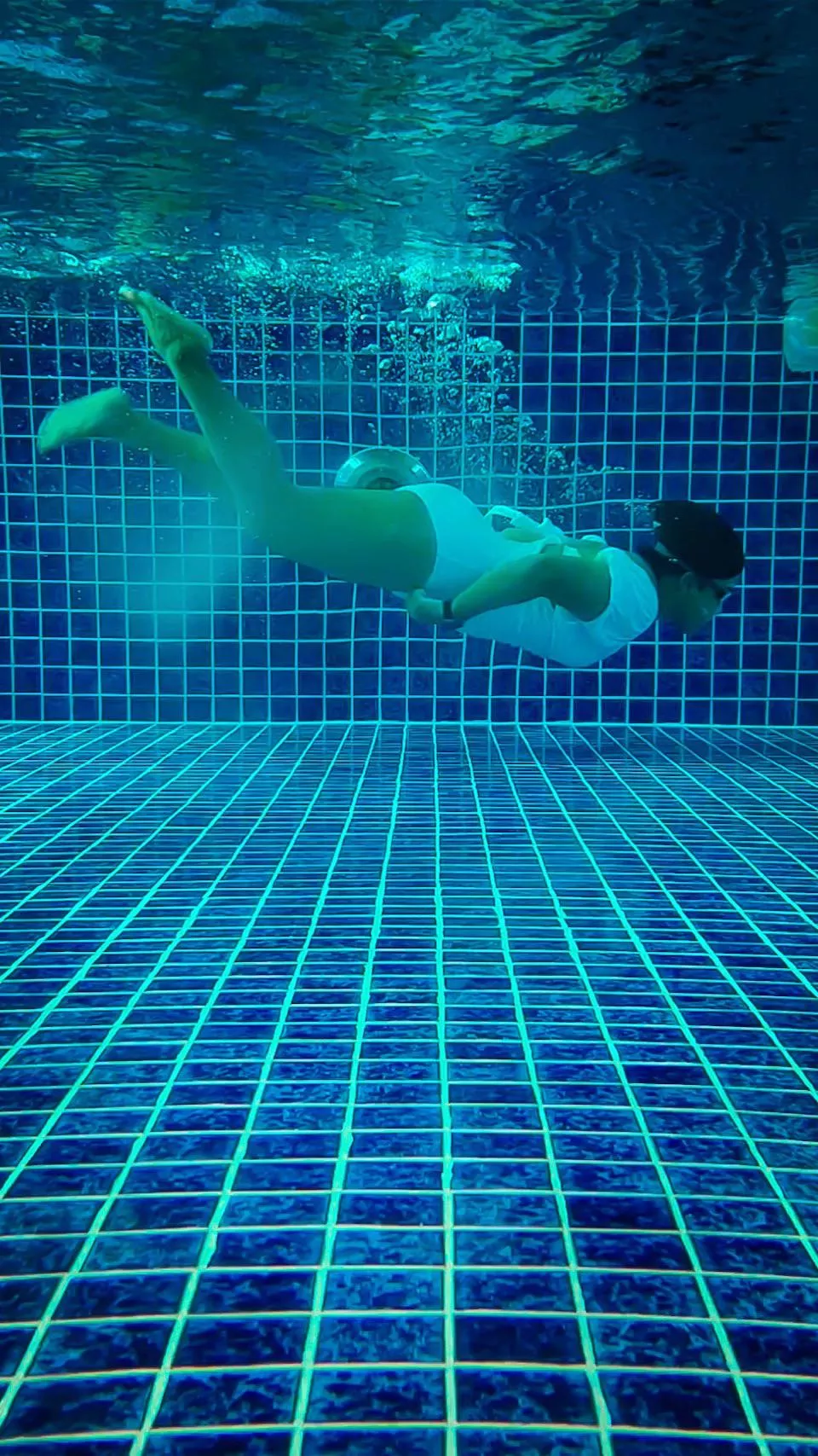 Getting used on swimming in bathing suit