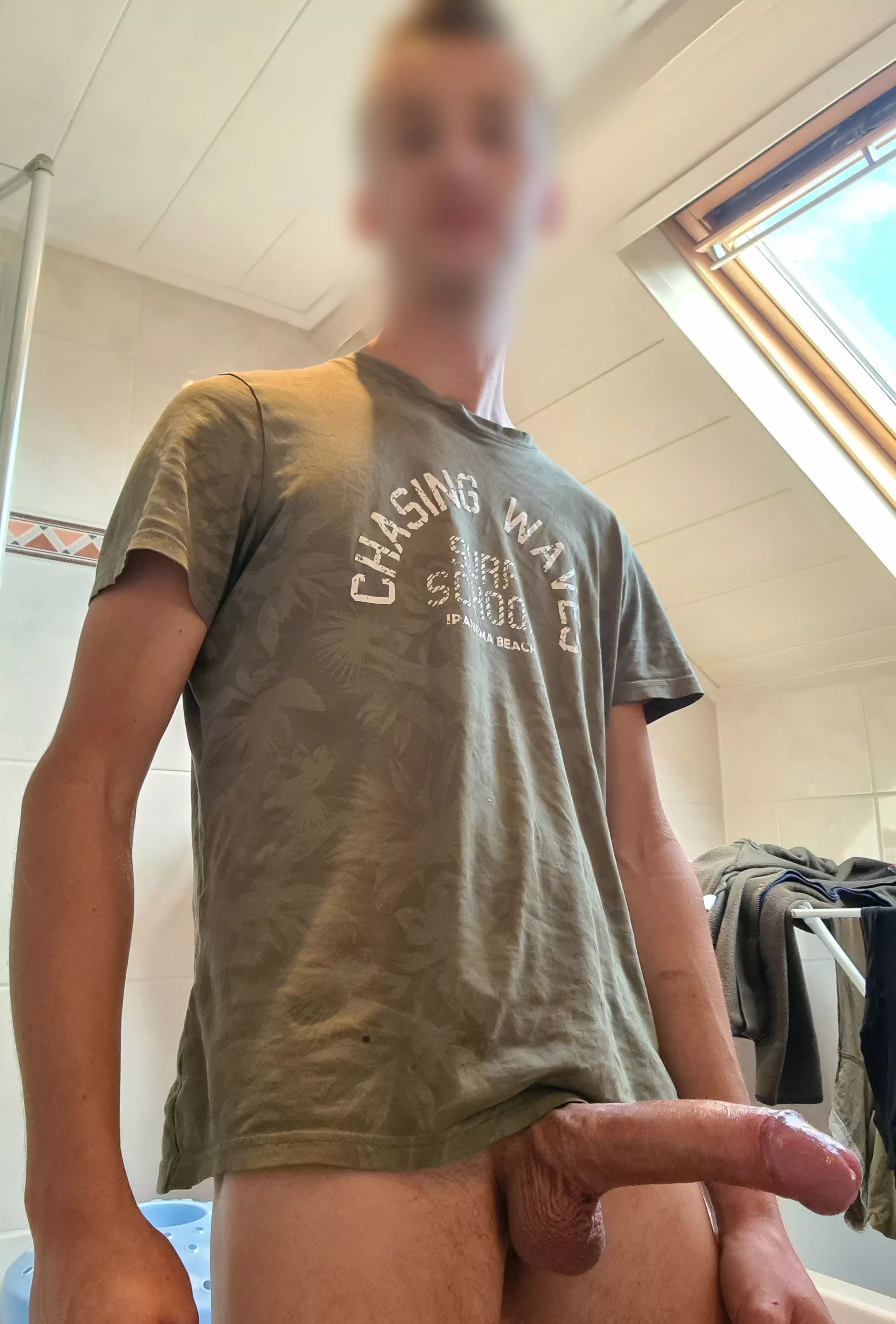 girls do you want to practice biology class with me?🤭😈