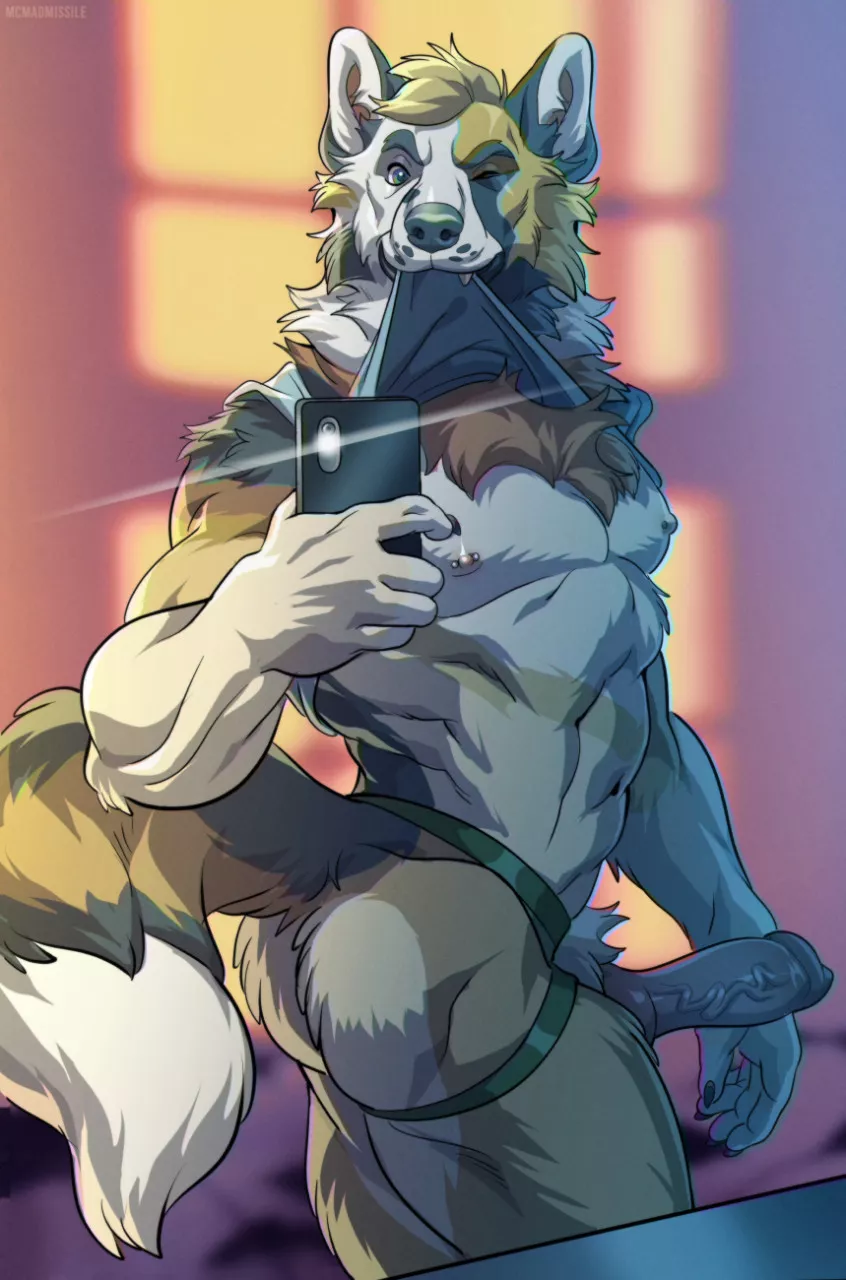 Glamour Shot (Mcmadmissile)