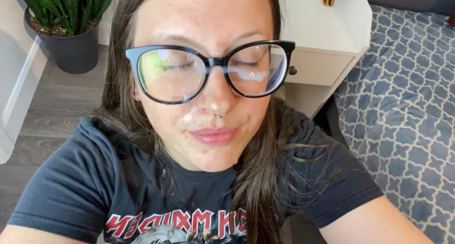 Glasses or no glasses next time? 🤓