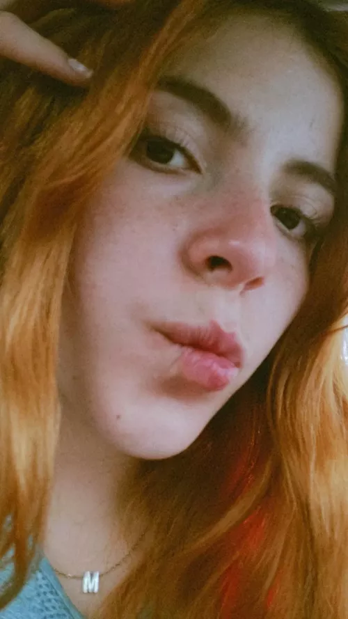 Go to sleep and dream with my cutie face [domme] 😇