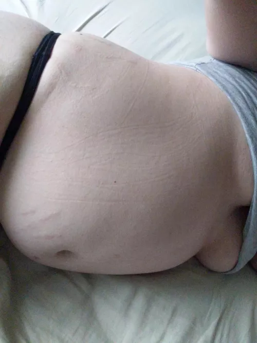 God my underwear is getting smaller each morning 😍 gonna start with a quick dozen donuts