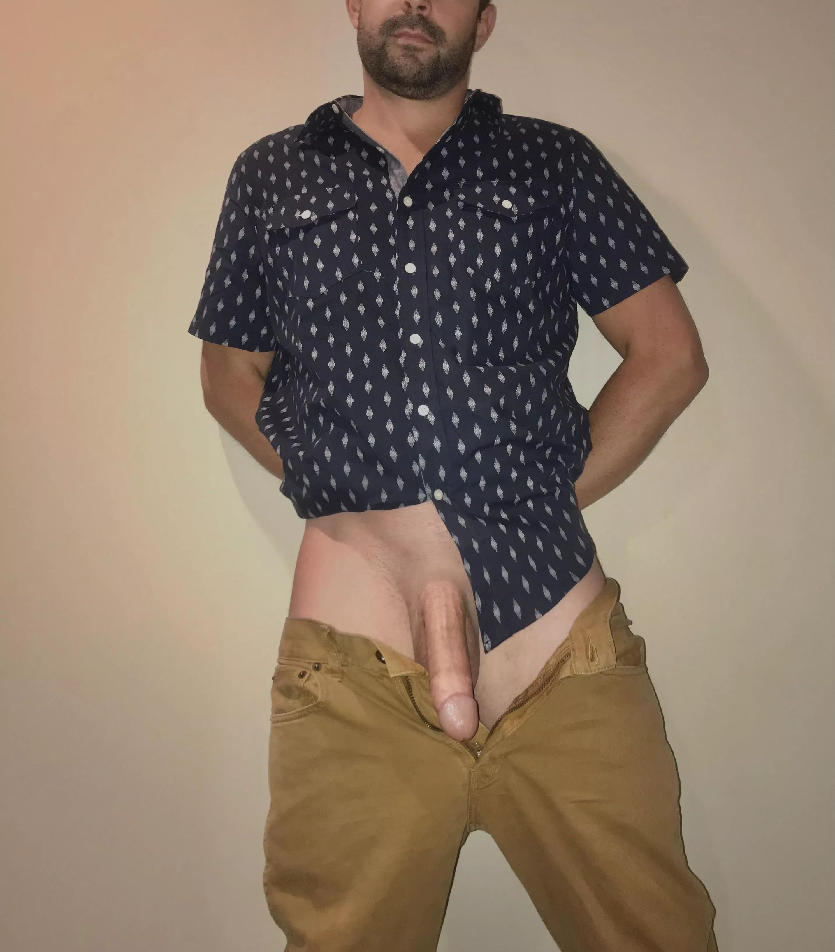 Going back to the office is bullshit. I hate it here. Going back to the office is bullshit. I hate it here.