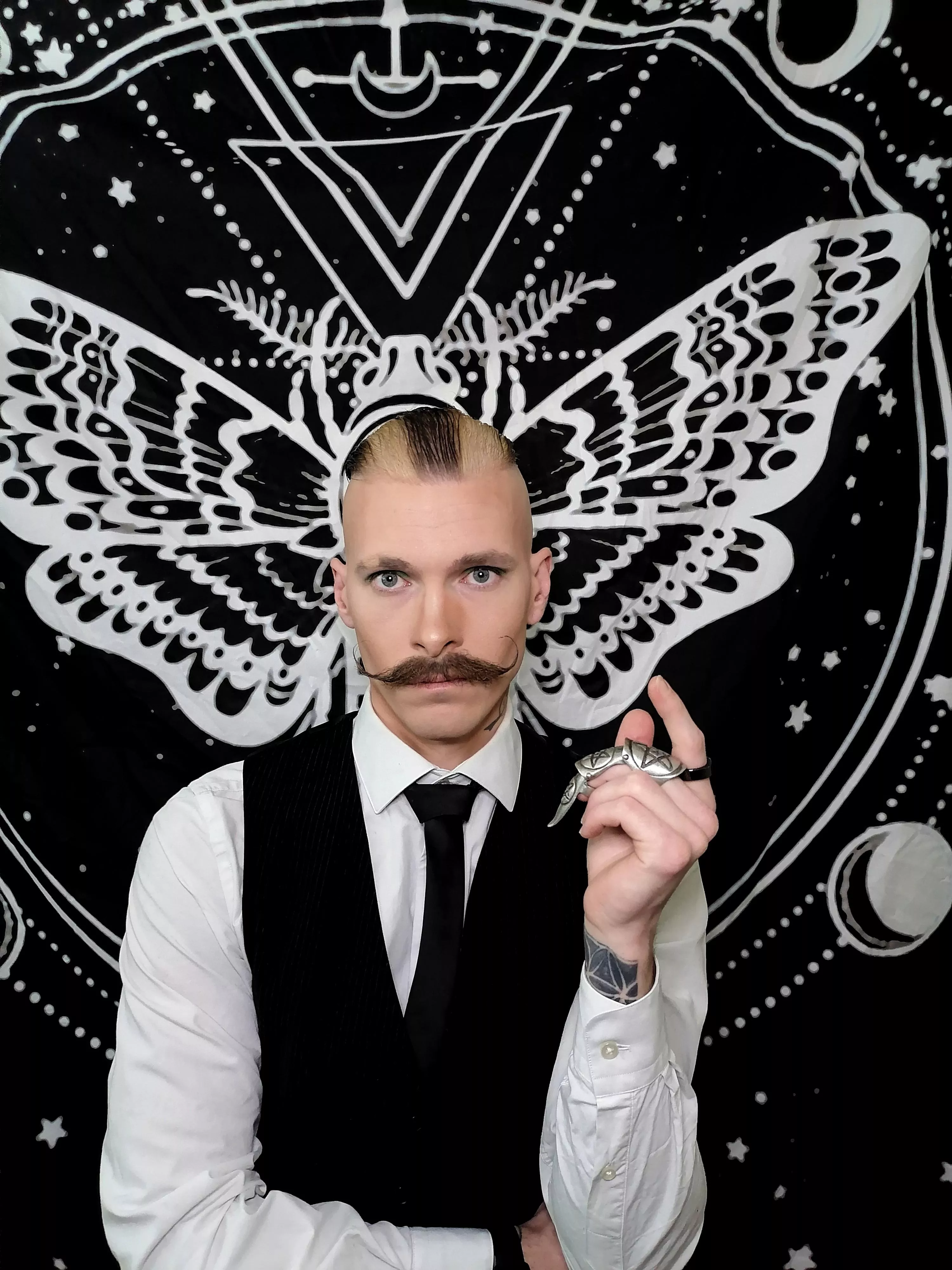 gone cruella de vil mode here, anyone to give some fur?