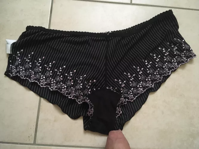 Gonna cum on the inside of moms sexy underwear, do you wanna see the result? ❤️💕😍🥰 (Video of it on Instagram: mommy’s underwear)