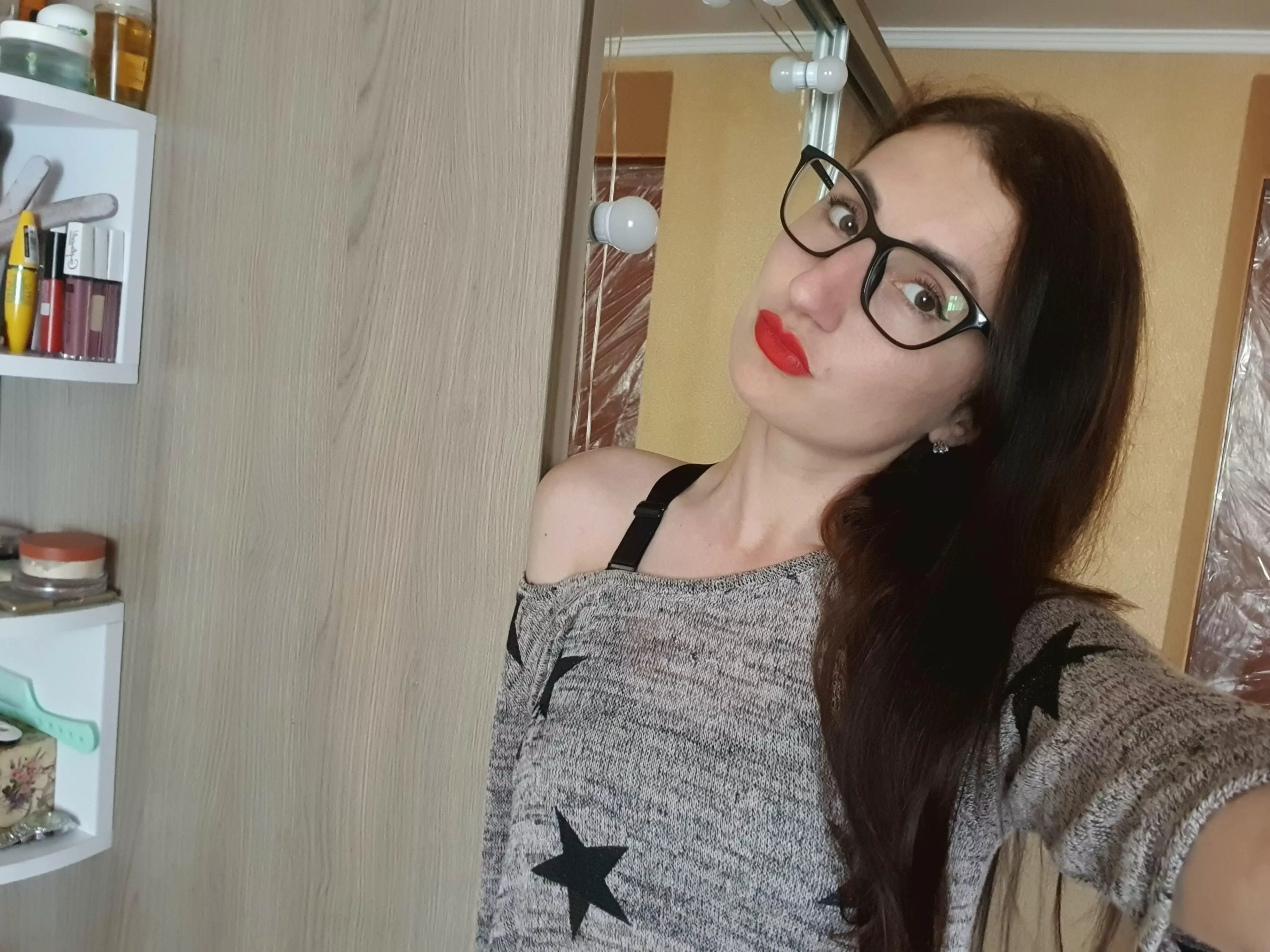 Good evening or day where you are 🏠 Love from Ukraine 🇺🇦❤️