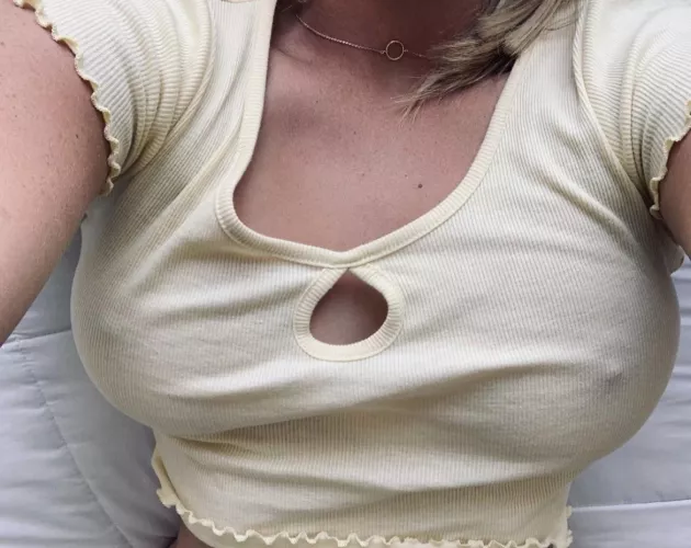 Good morning braless! Have a great rest of your morning! Y’all are amazing! Off to teach the youth of America! 😘