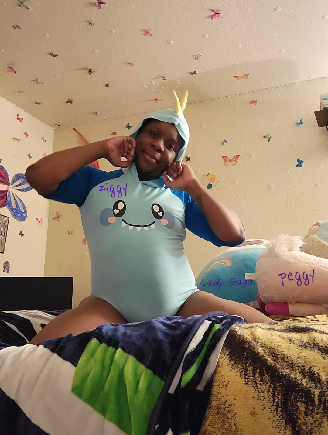 Good morning, everyone 👋🏾I'm ziggy (36ftm) brat and I am new to the group and to the abdl life. mainly wearing diapers. I can't wait to learn and grow with everyone and hopefully make some lasting friendships and memories with you all.