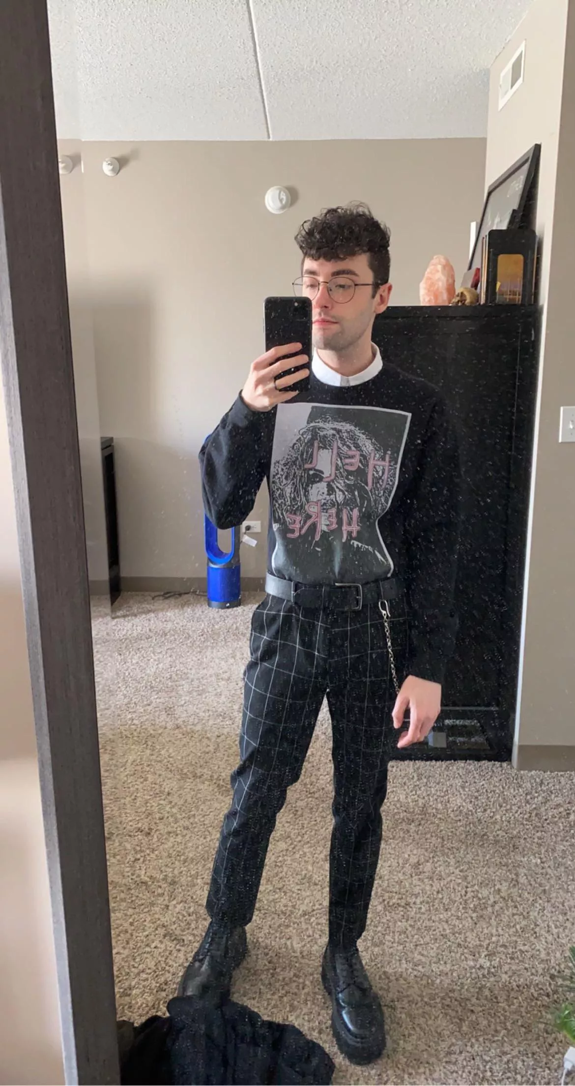 Good morning I need to dust my mirror Good morning I need to dust my mirror