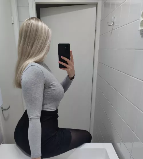 Good morning😘Can I get you some coffee?