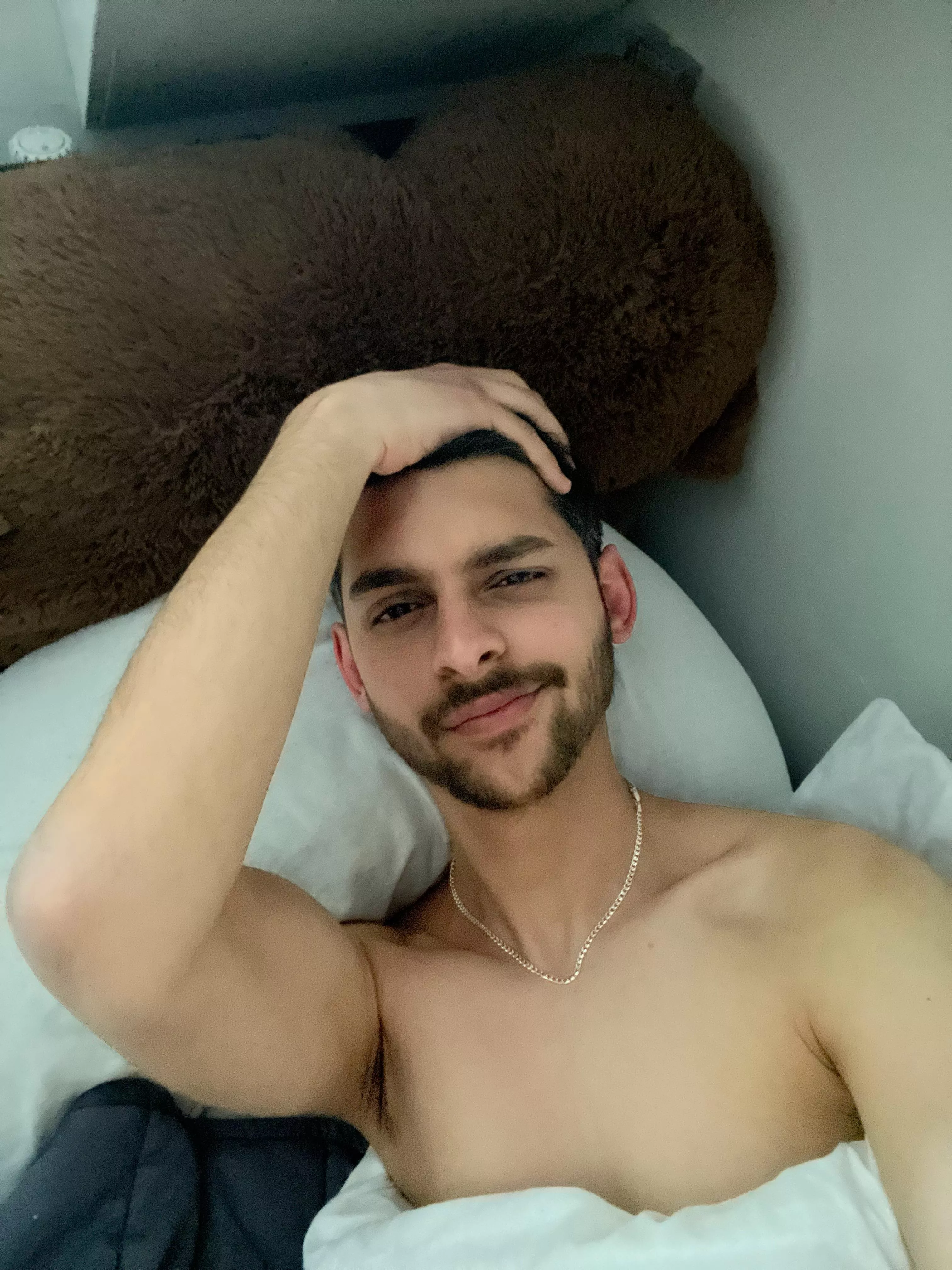 Gooooodmorning! Just me waking up! ✨ HMU ☺️