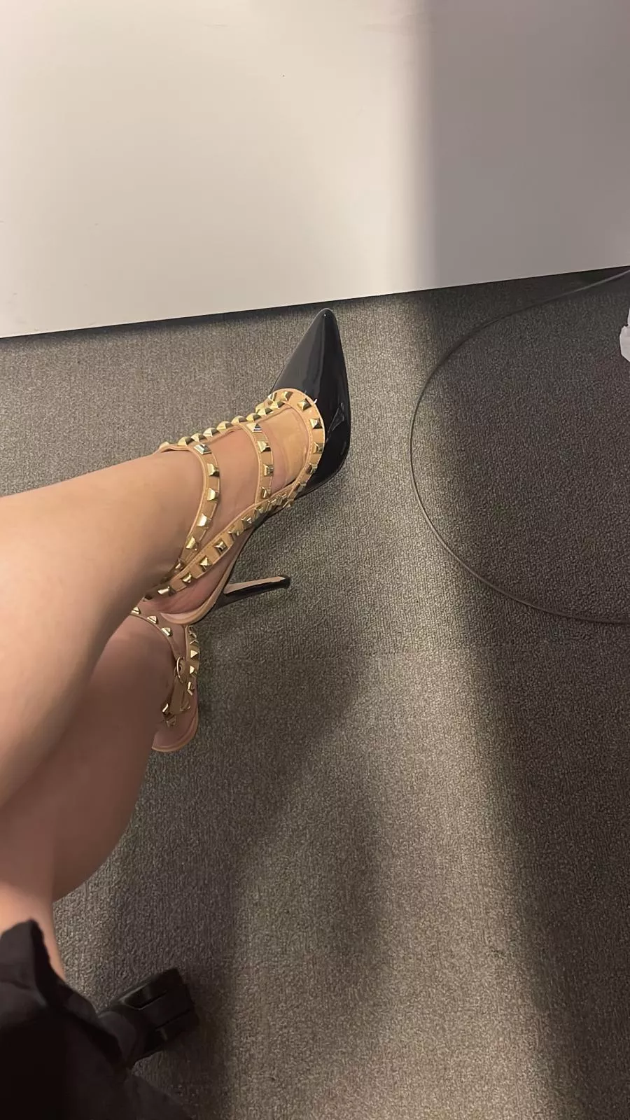 Got compliments from random colleagues in the elevator - wonder what they were really thinking?