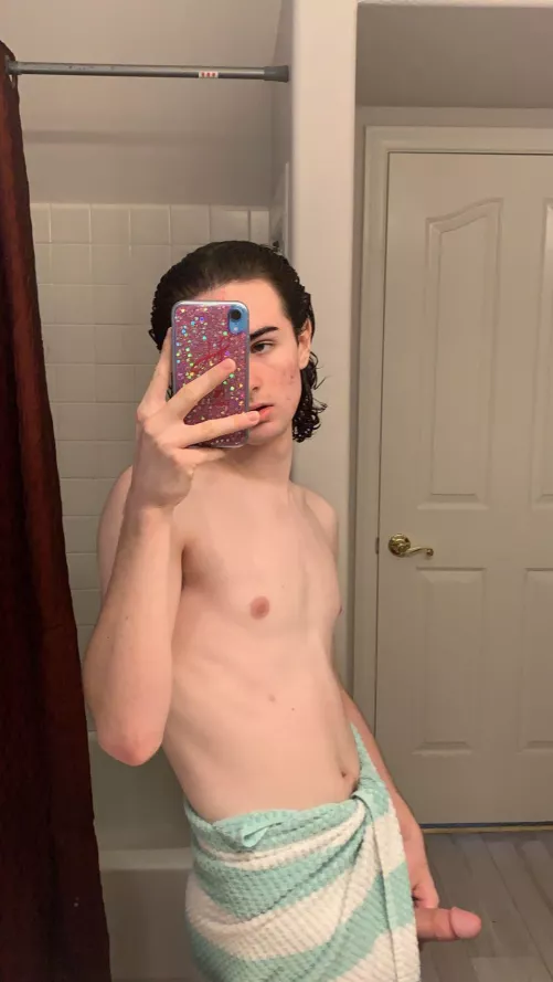 Got my cock out and felt like playing after the shower 😋 (18 feel free to dm)