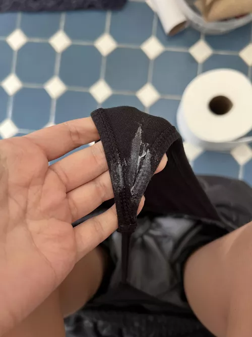 got my favorite g-string so dirty from running errands today..💗