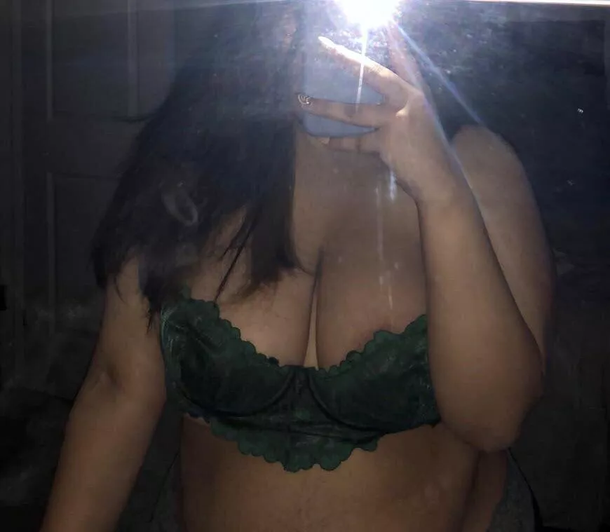 got strapped for the first time yesterday and i can’t stop thinking about it 🤤