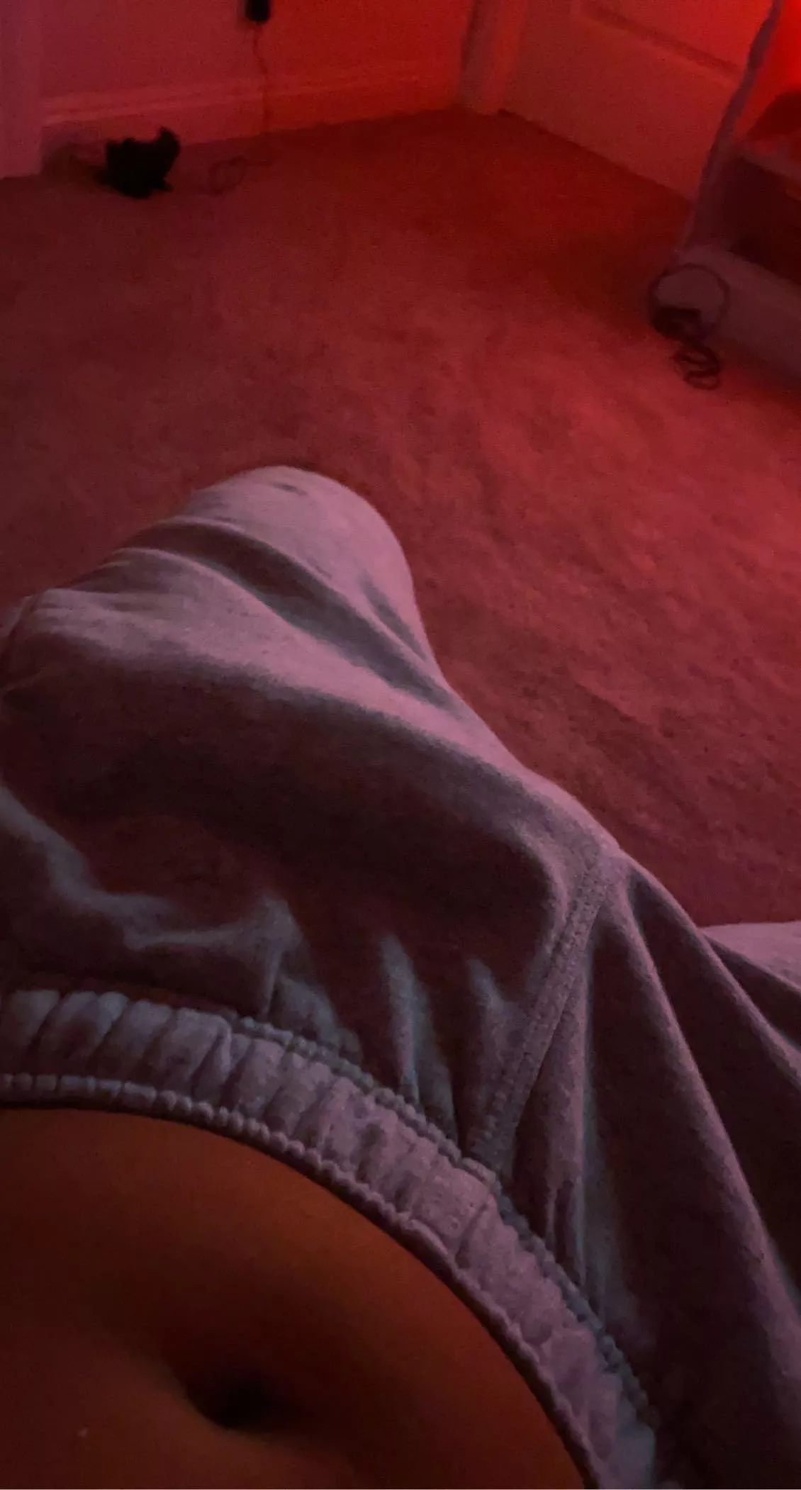 gotta love grey sweats :)