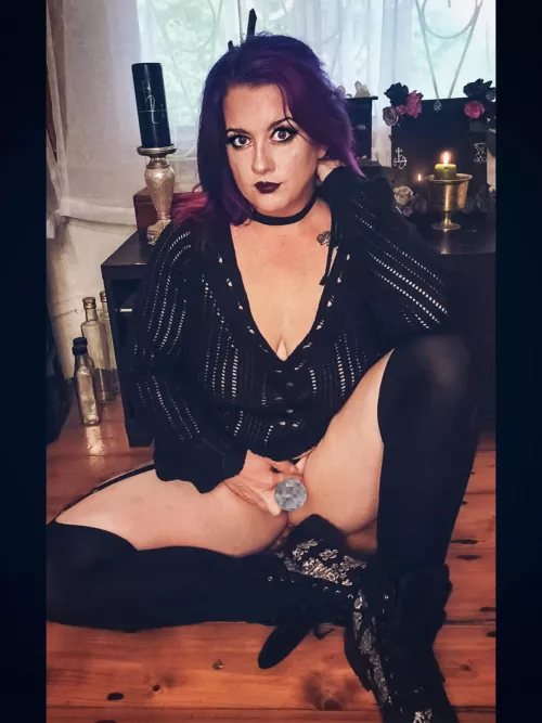 Guess what is under the pixels. I'm sure it's a total mystery. 😋