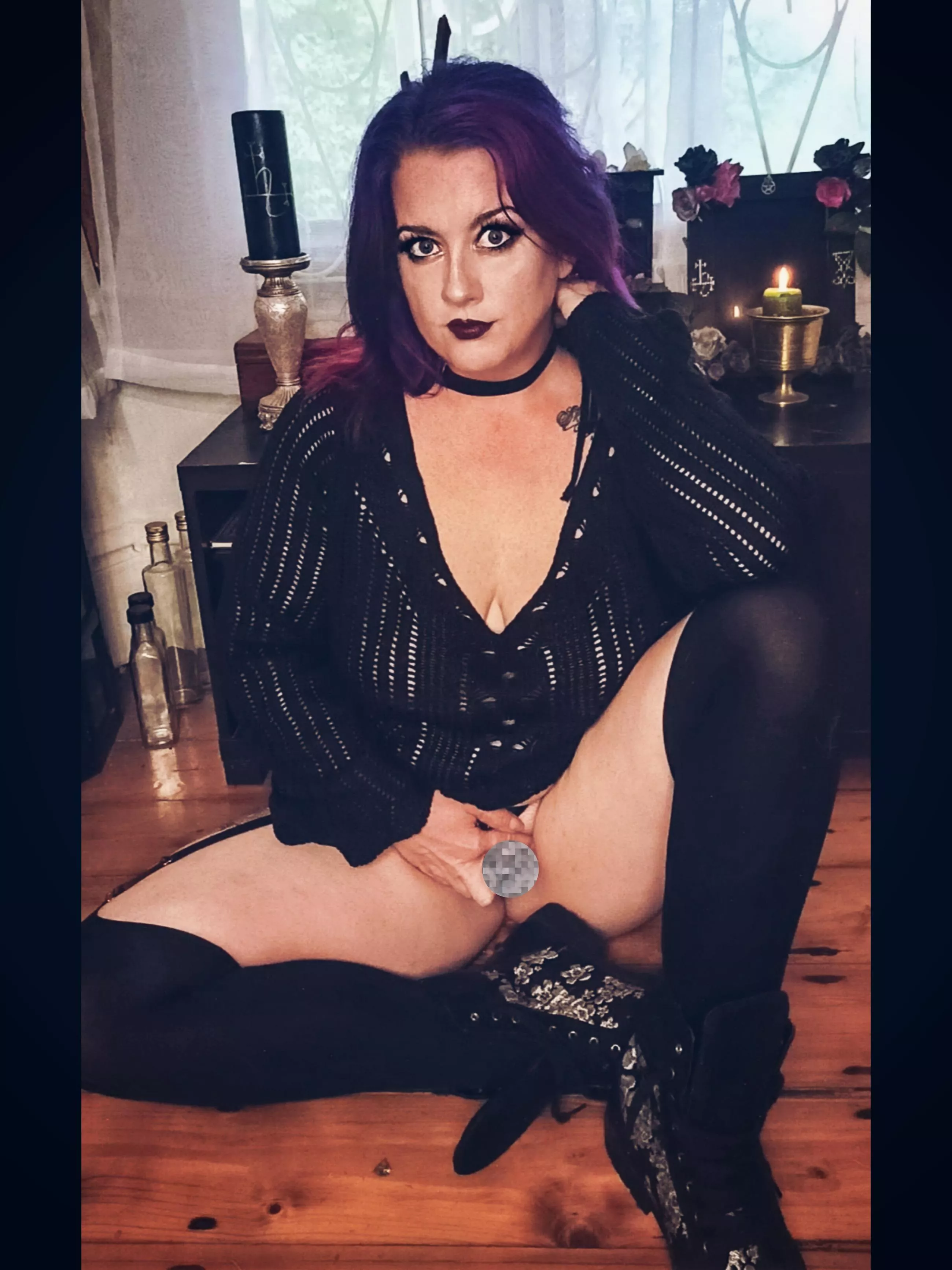 Guess what is under the pixels. I'm sure it's a total mystery. 😋