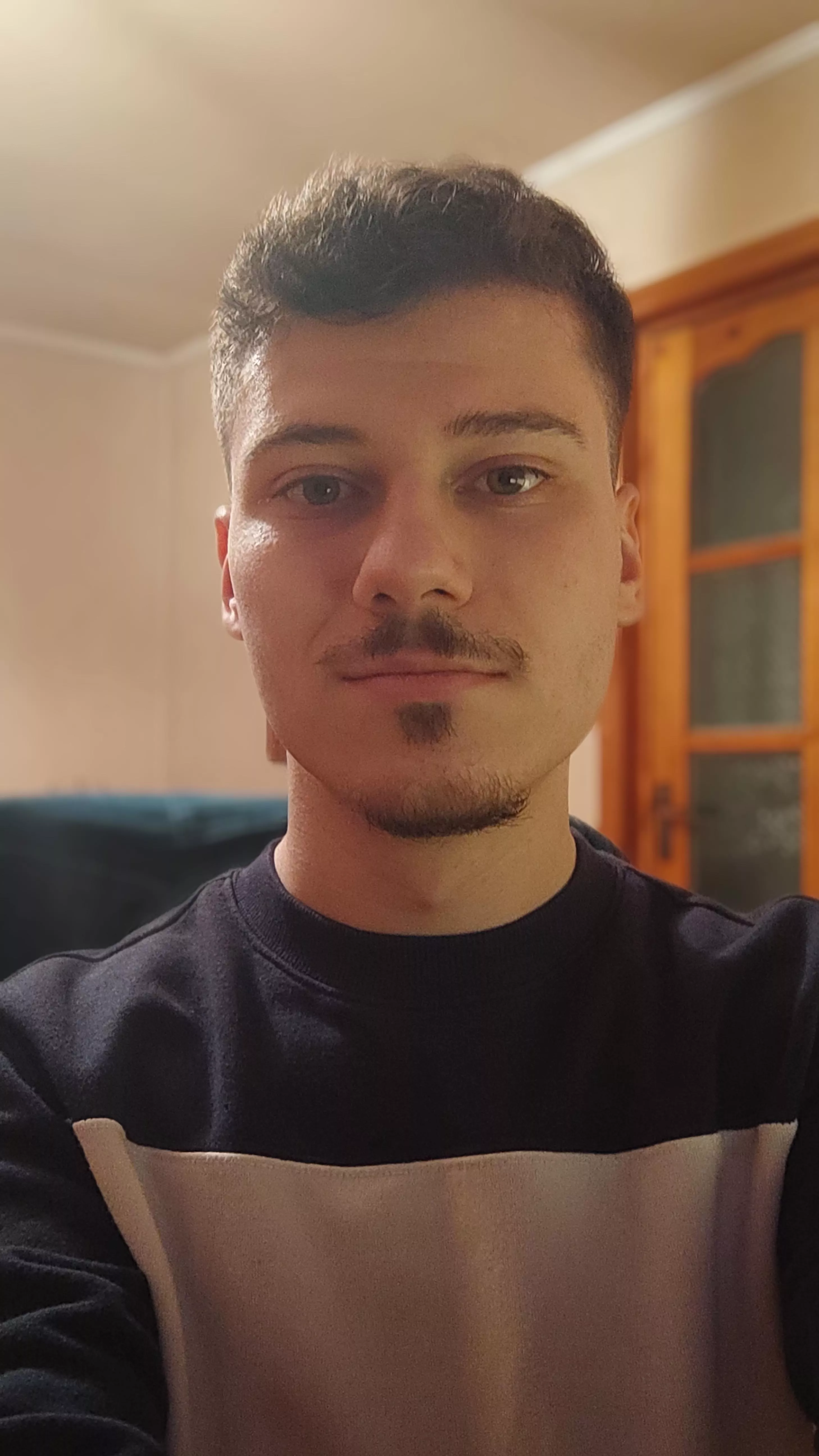 Guess who can't grow more facial hair than this π
π₯² Guess who can't grow more facial hair than this π
π₯²