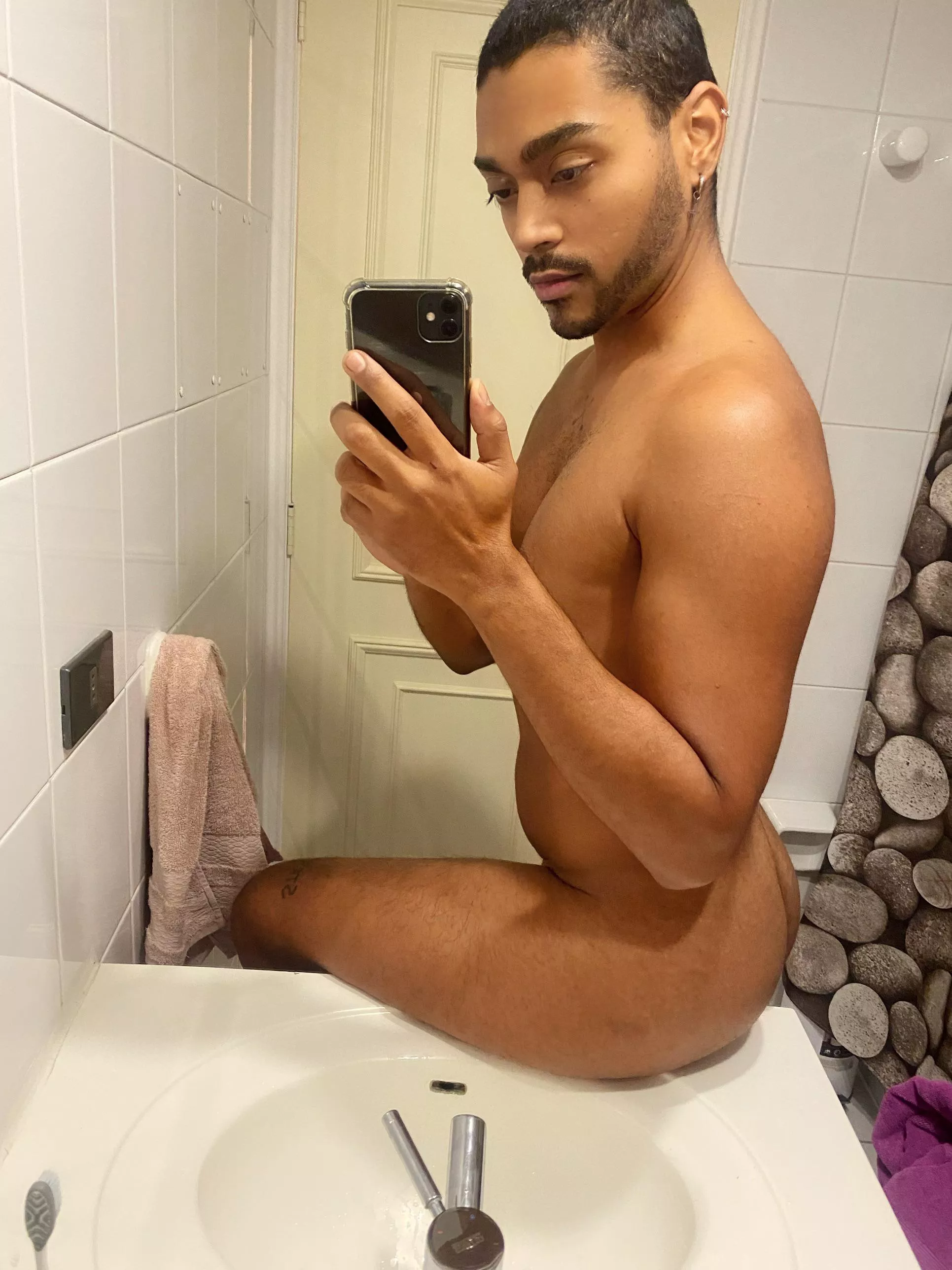 🔥🔥 Guys promotion for a few days, my FREE page don't miss it. kisses I wait for you to talk yummy 🔥🥵