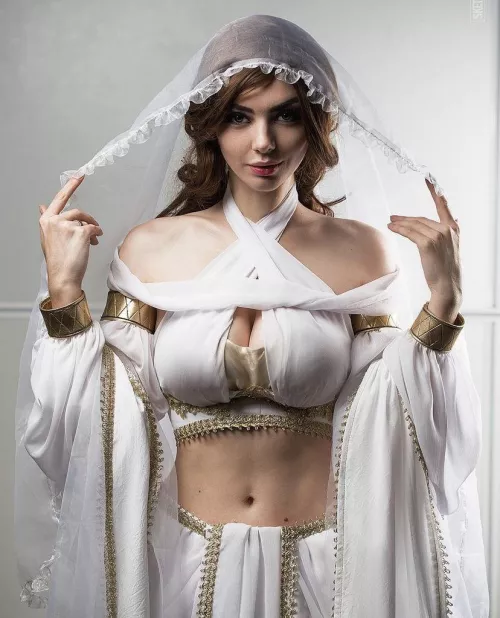 Gwynevere, Princess of Sunlight (Xenia Shelkovskaya) [Dark Souls]