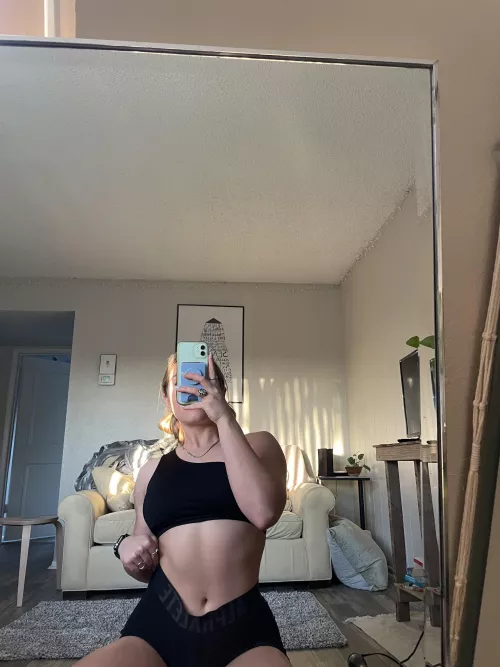 gym bunny vibes 🐰 come see my full nudies for just $5 !!