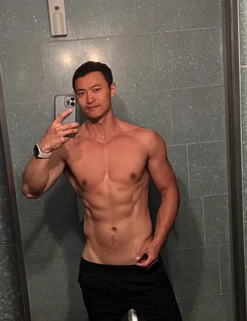 Gyms are the best places to take selfies