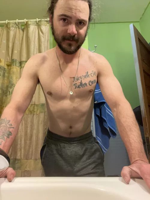 Had a nice pump after my workout. Hopefully yβall enjoy the view ππ
