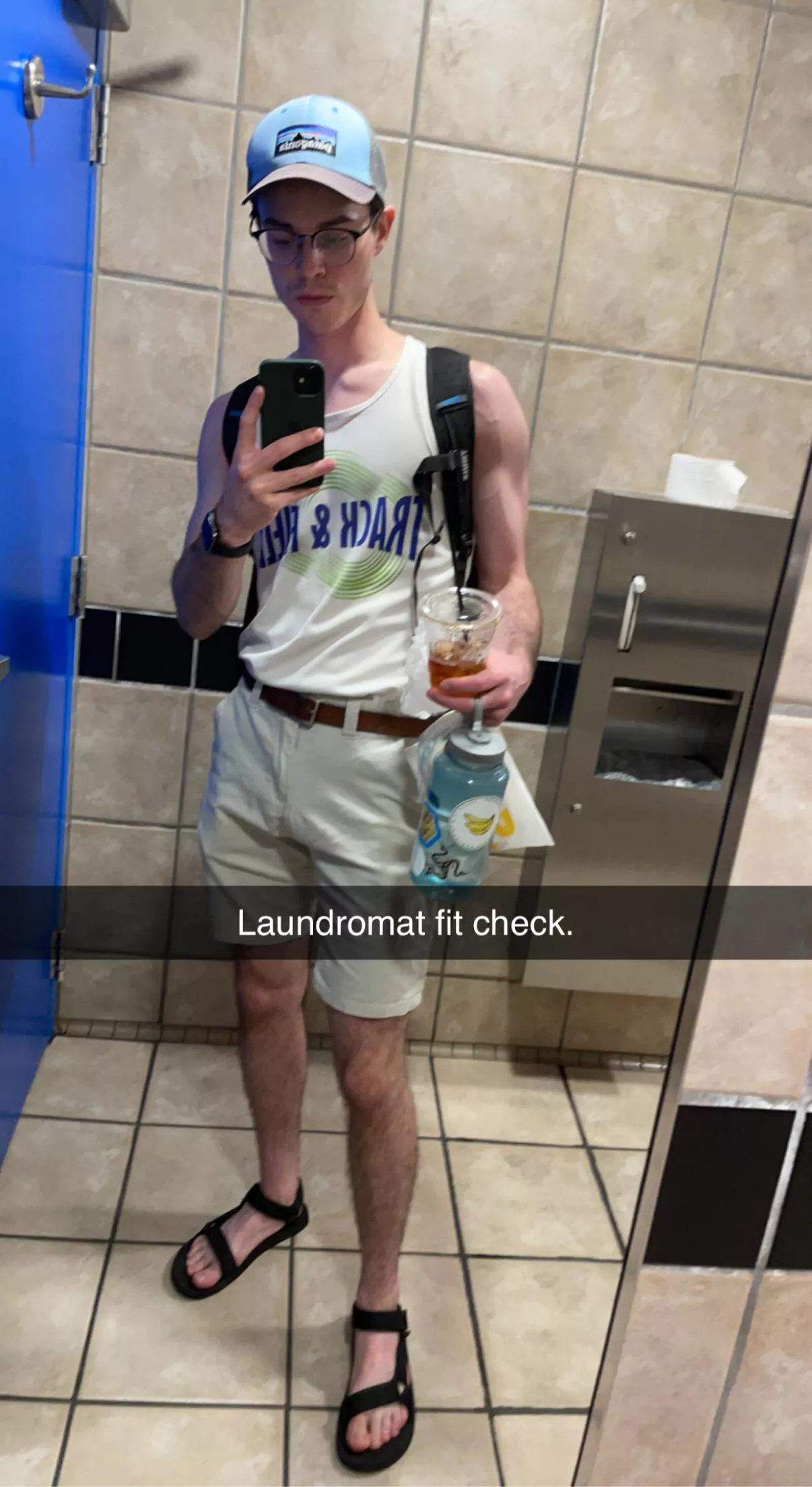 Had to go to a laundromat today. Looked very vascular. Had to go to a laundromat today. Looked very vascular.