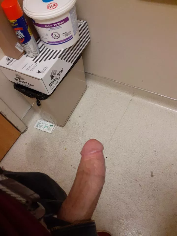 Hanging out in the supply closet at work with a chub 😳😜 (BTW I'm a nurse)