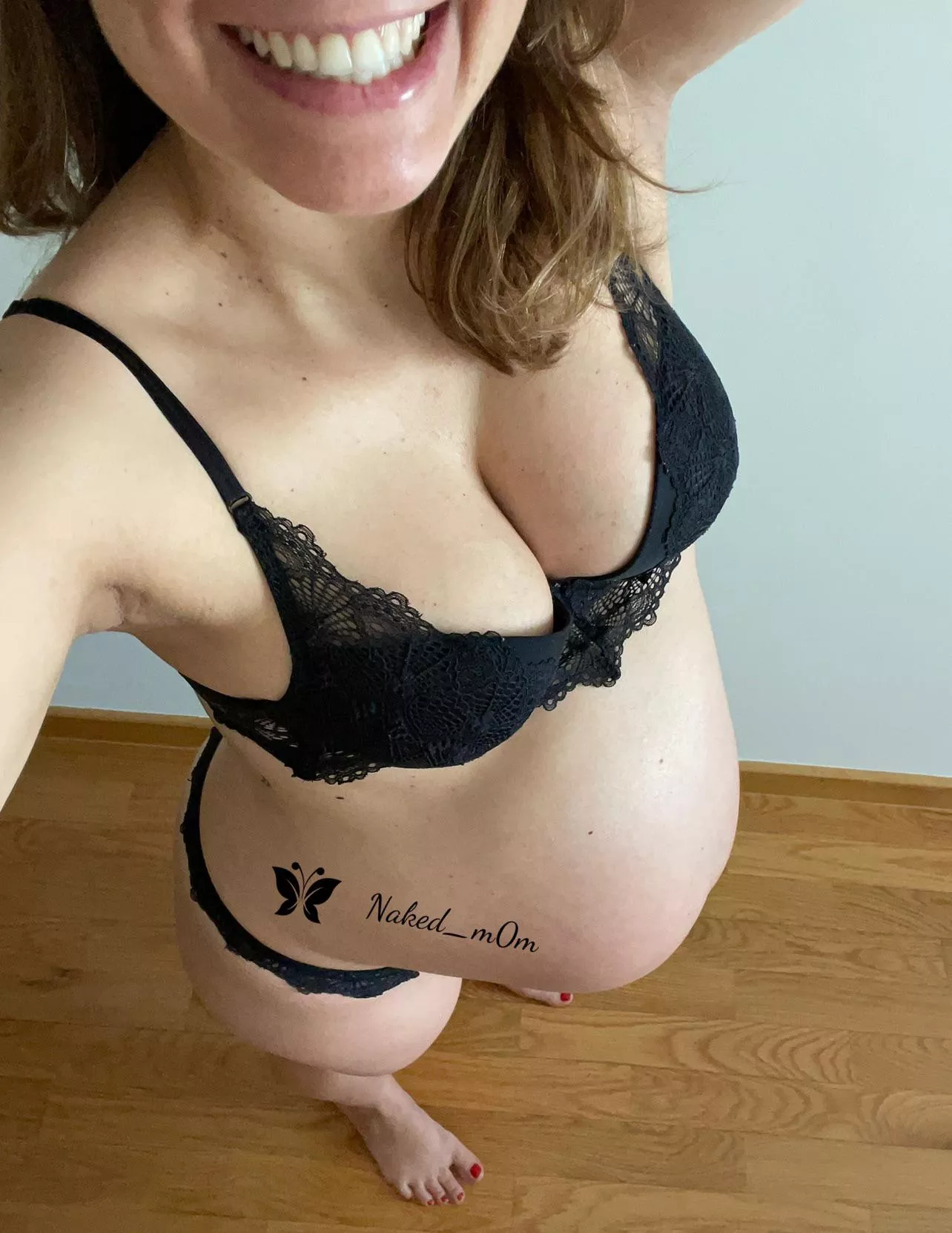 Happy Friday 💋 (f)