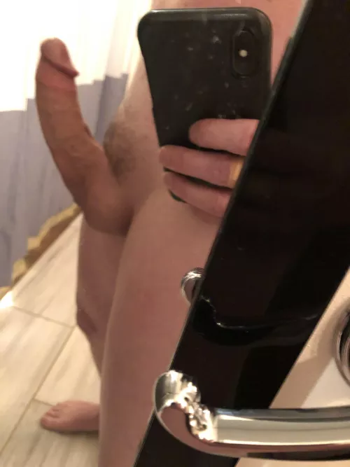 Happy Friday from a cutcock 😁