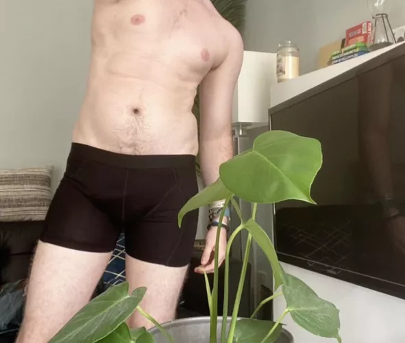 Happy Friday out there! [M](30)