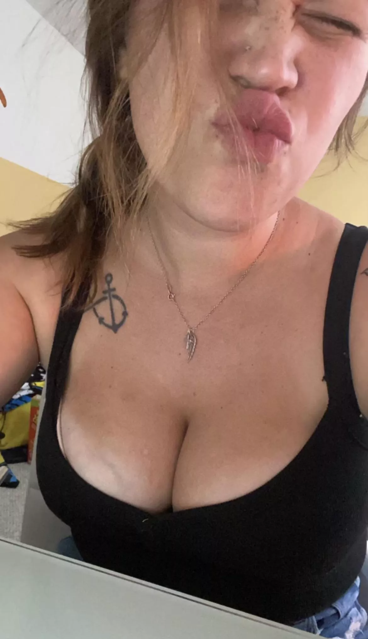 Happy kissy Sunday!💋