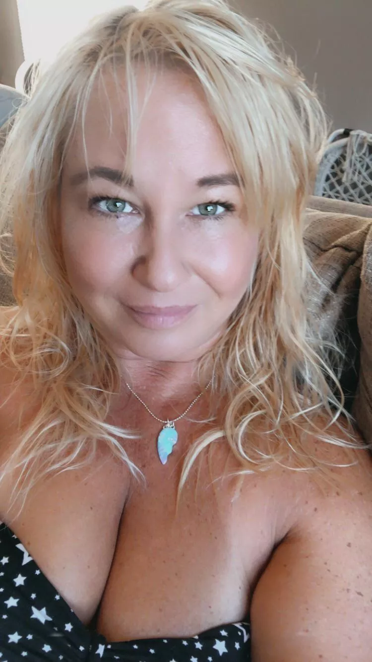 Have a beautiful day (f)